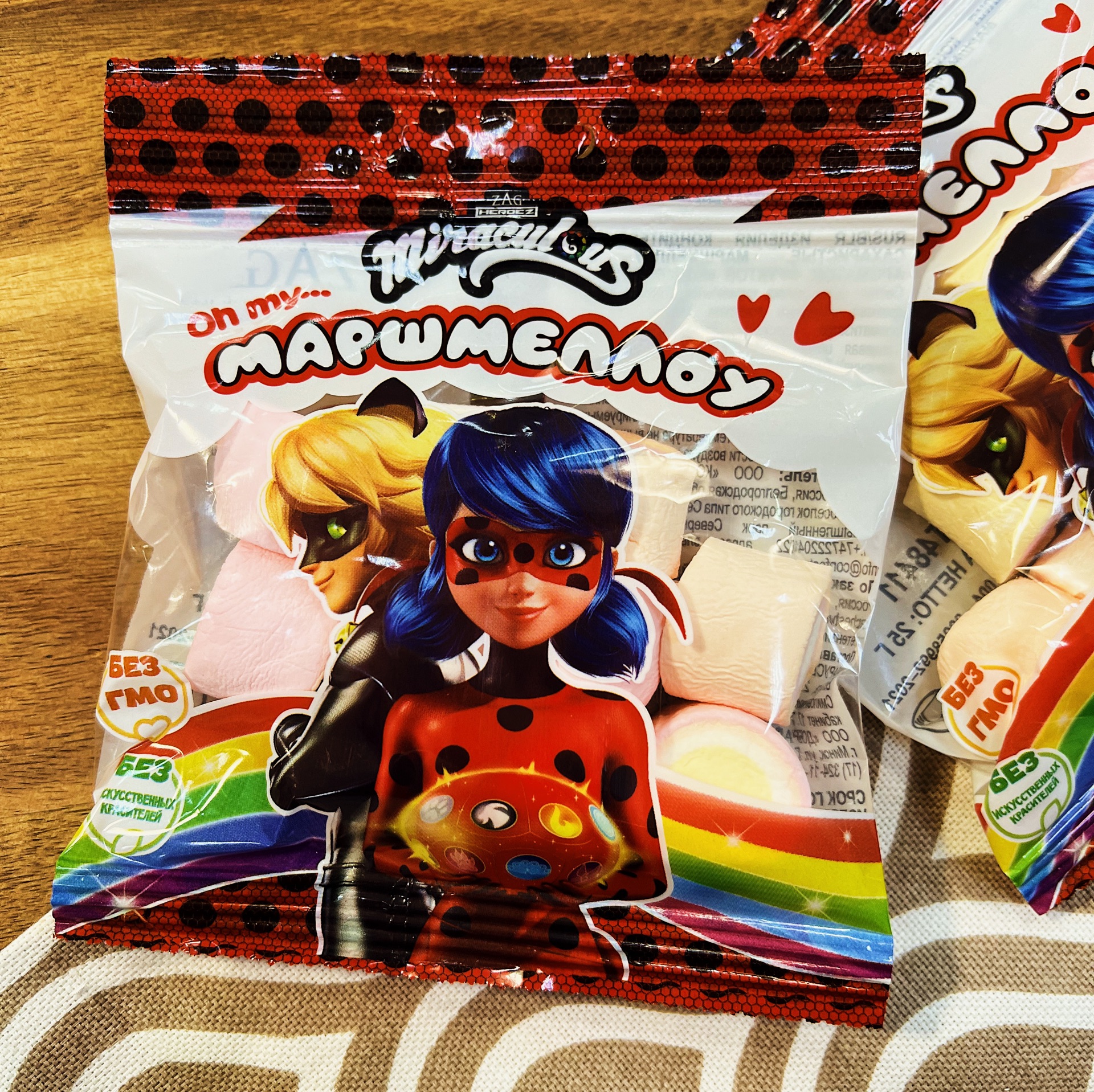 Маршмеллоу во флоупаке "ЛЕДИ БАГ " 25г.