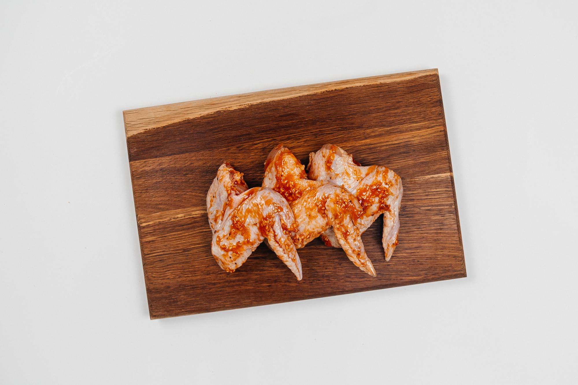 Крыло куриное в  маринаде "Пять Перцев" с кунжутом