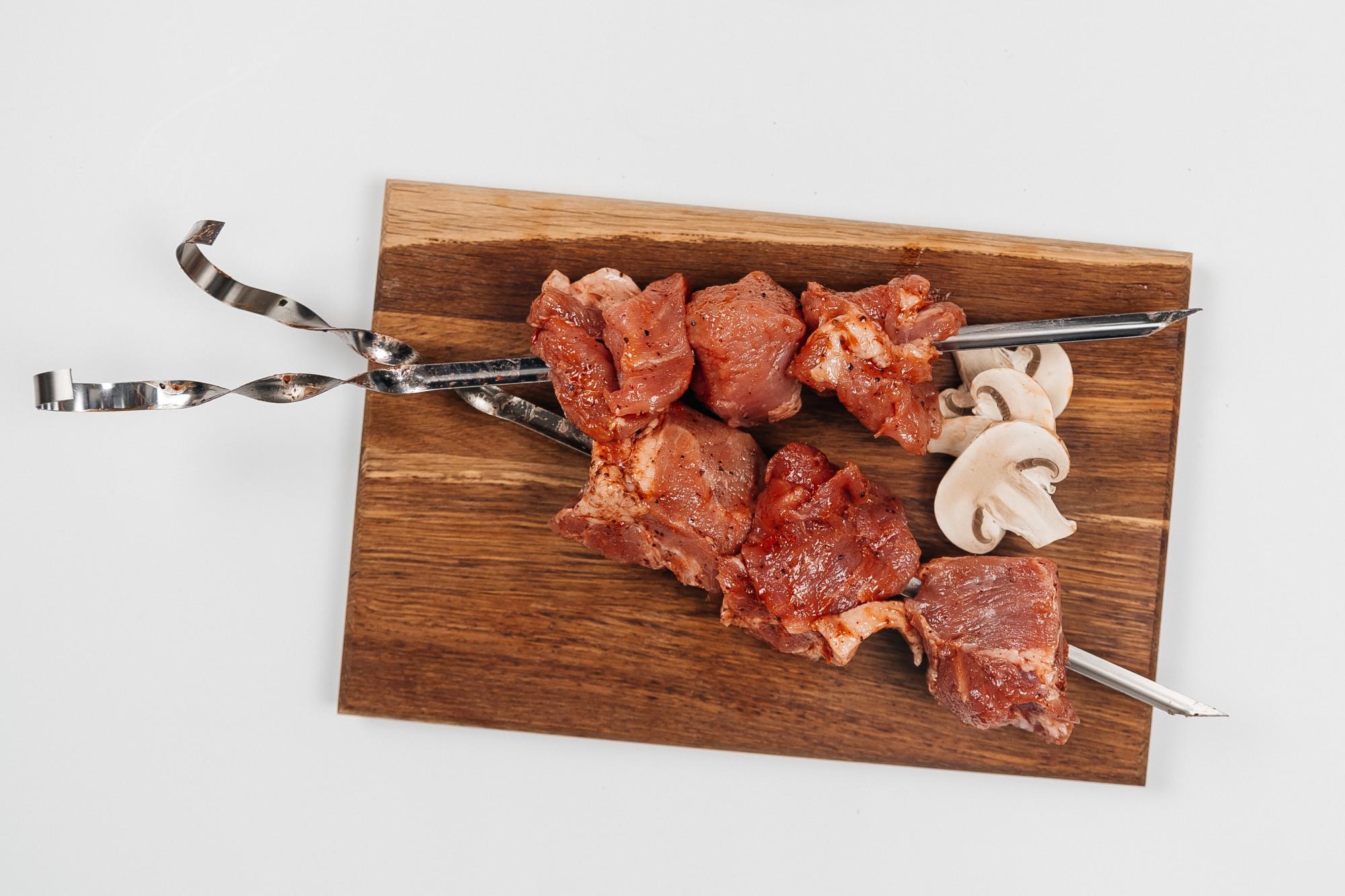 Шашлык из окорока свиного в маринаде Грузинский