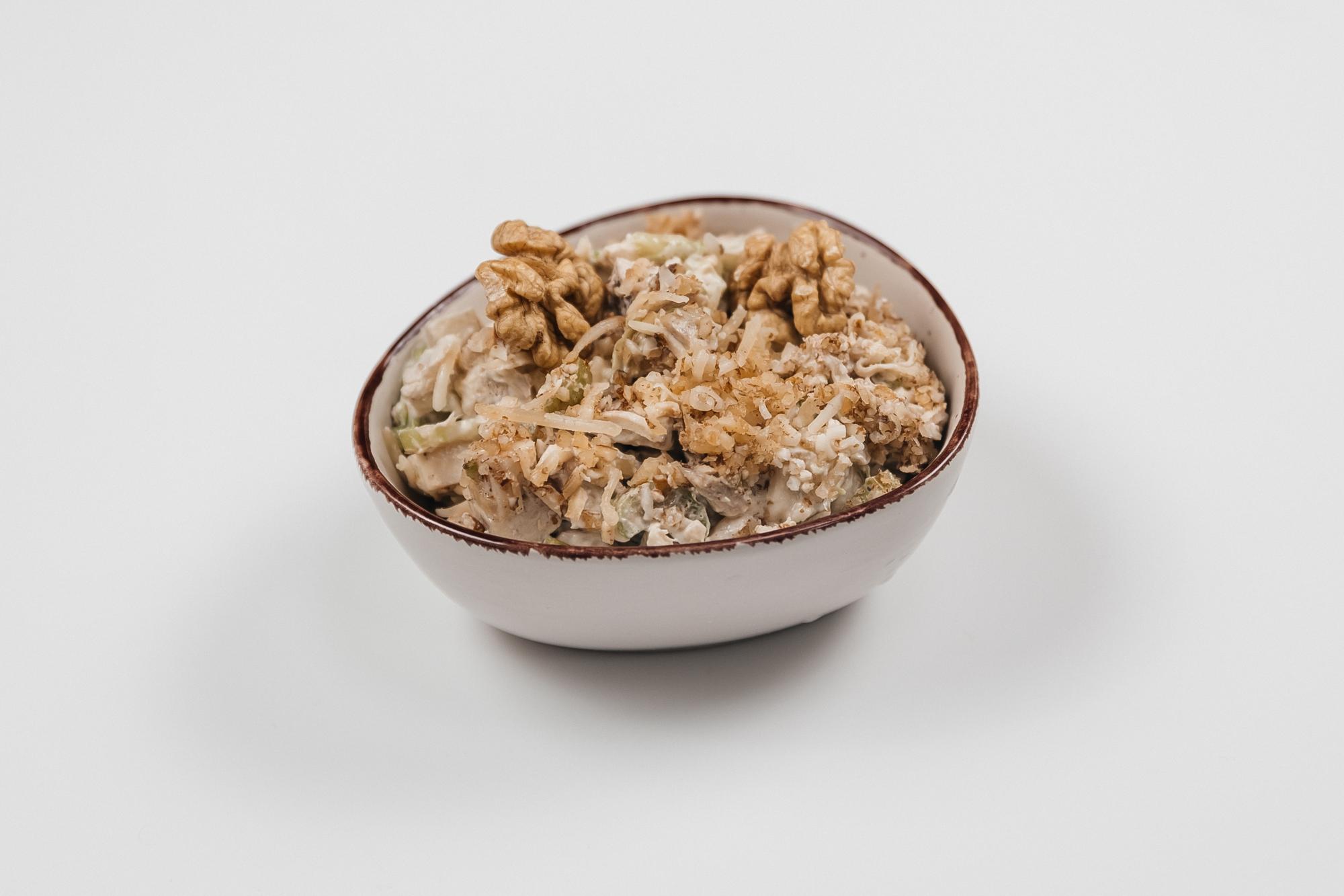 Салат с курочкой и сельдереем