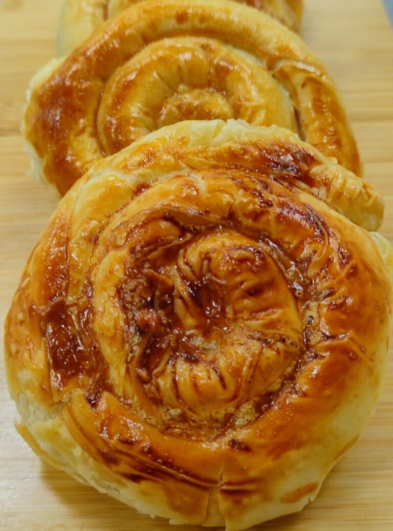 Бурек с картофелем и зеленью 160 гр