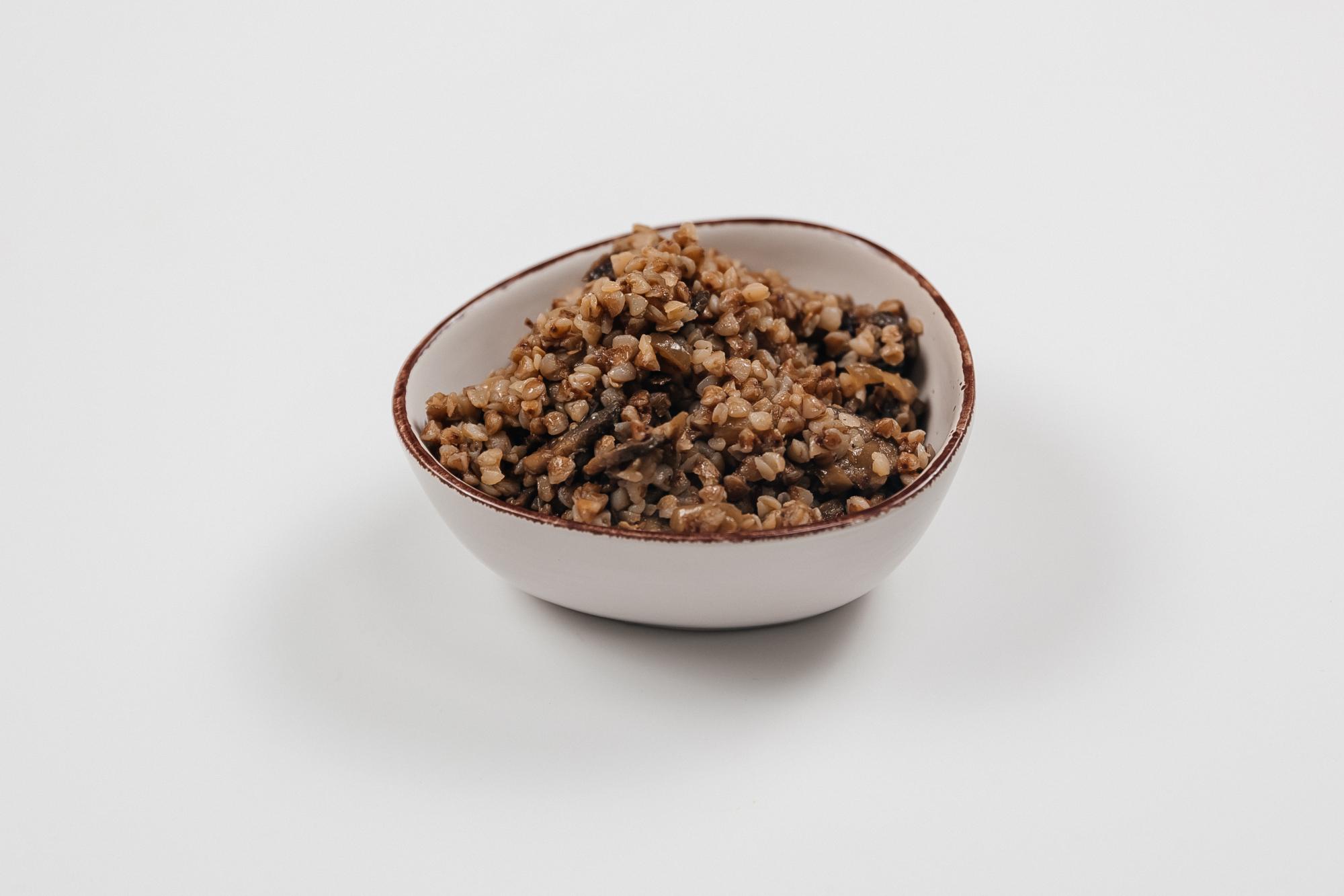 Гречка по-купечески с шампиньонами