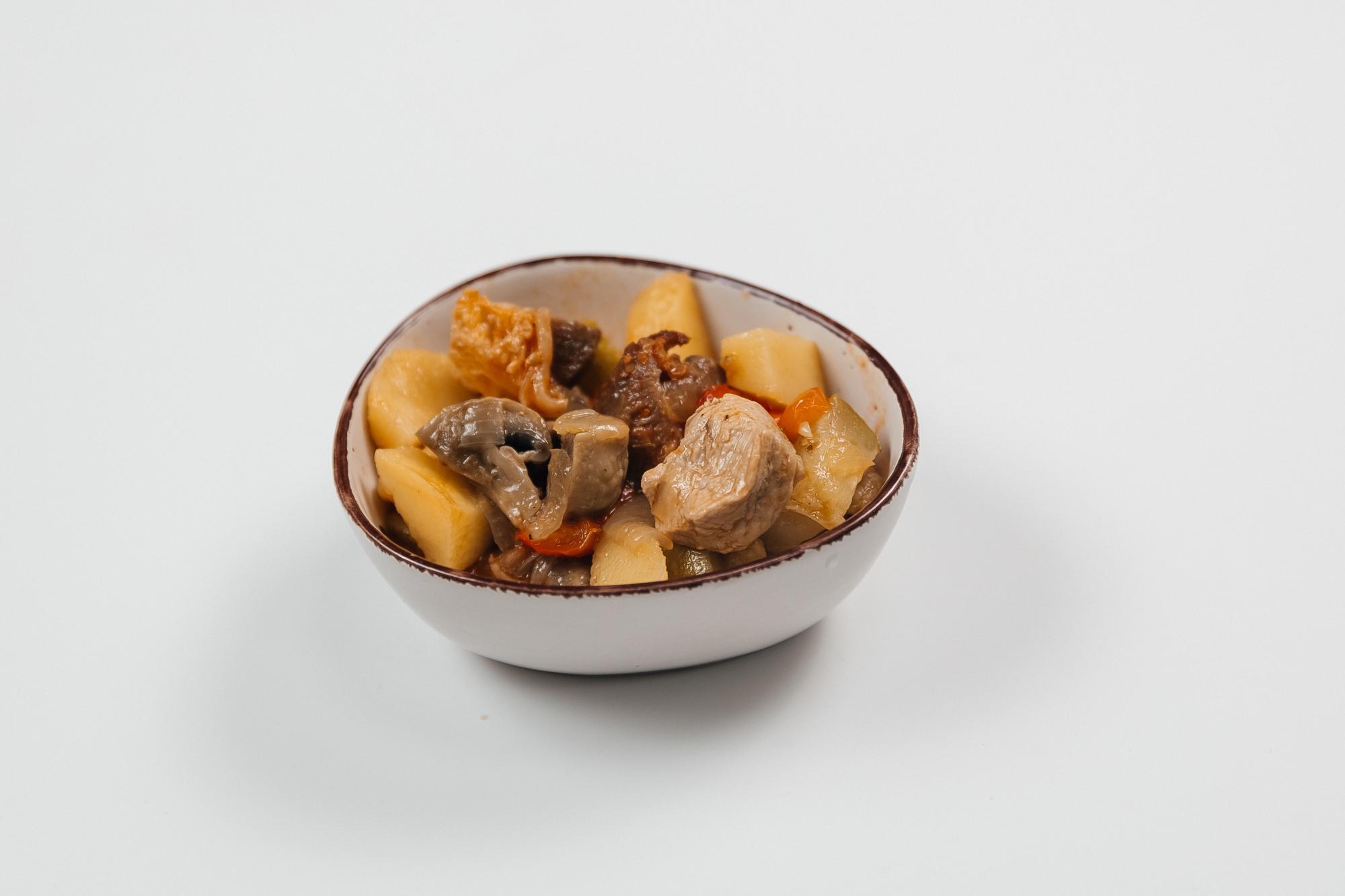 Овощное соте со свининой