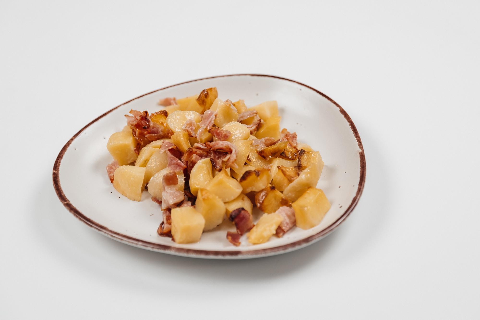 Картофель с беконом