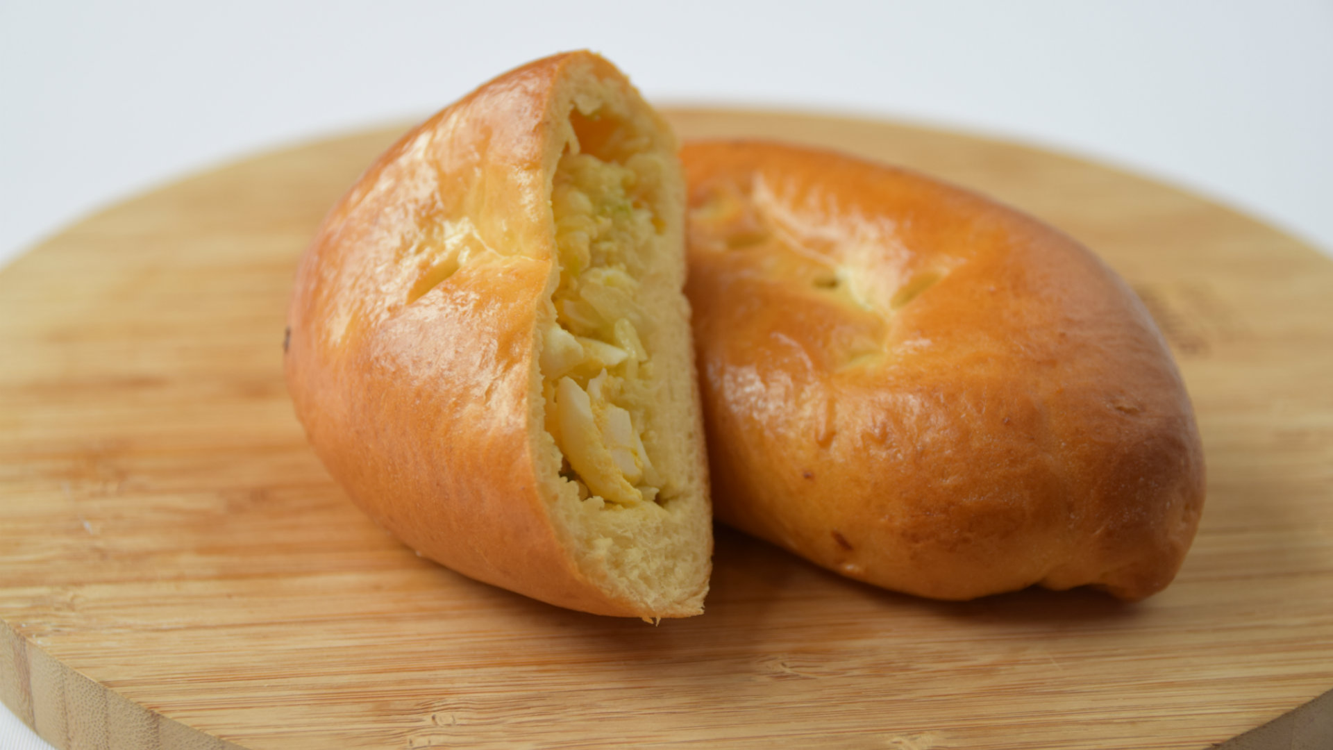 Пирожок с капустой и яйцом 75 гр