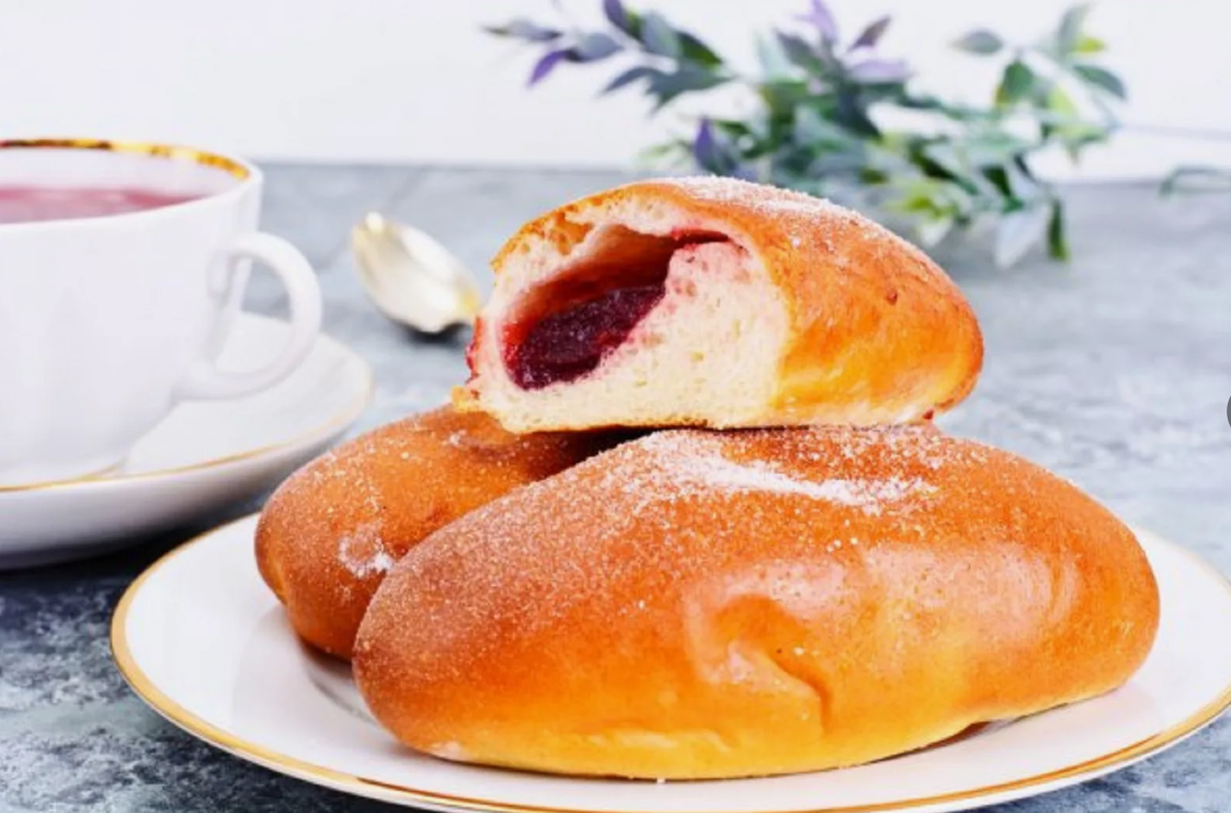 Пирожок с малиновым конфитюром,65 гр