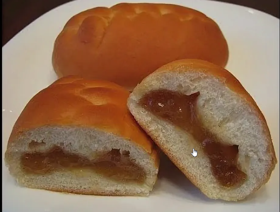 Пирожок с абрикосовым конфитюром,65 гр